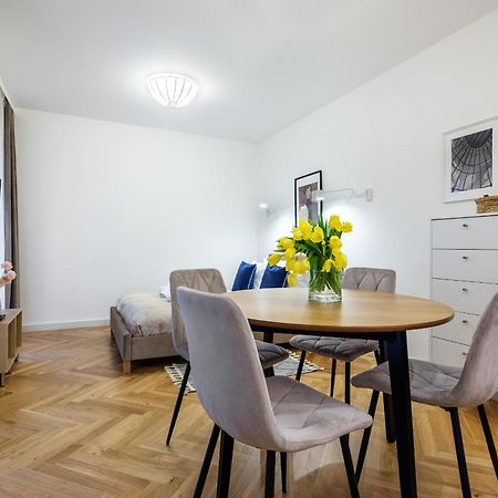 Tyzenhauz Suites Topolowa 크라쿠프 외부 사진